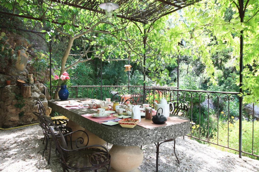 Le Moulin En Provence Bed & Breakfast Saint-Antonin-sur-Bayon Eksteriør bilde